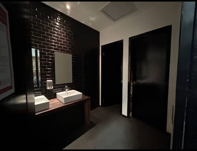 177M² BUILDING TO LET IN CAPE TOWN CITY CENTRE